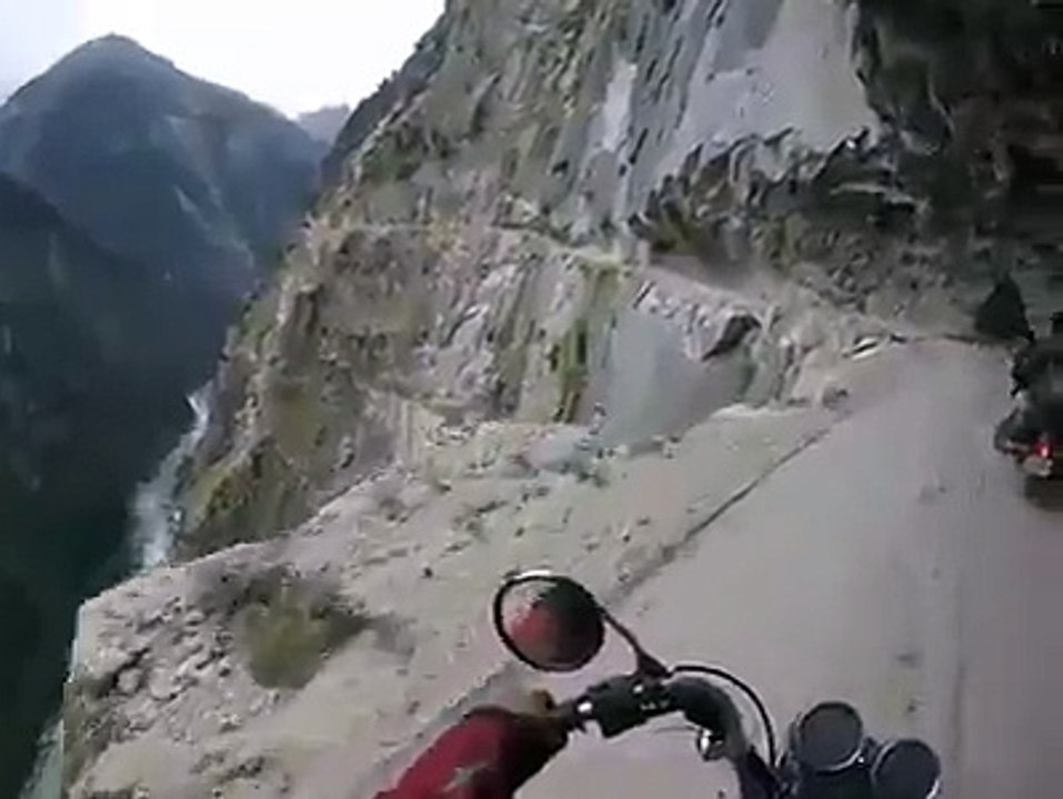 Dangerous roads in the world just for desperado from viet nam