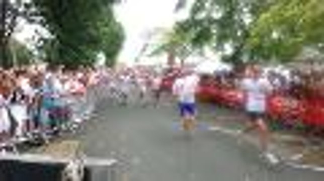 Fêtes de Bayonne 2016 : l'arrivée de la Foulée du festayre