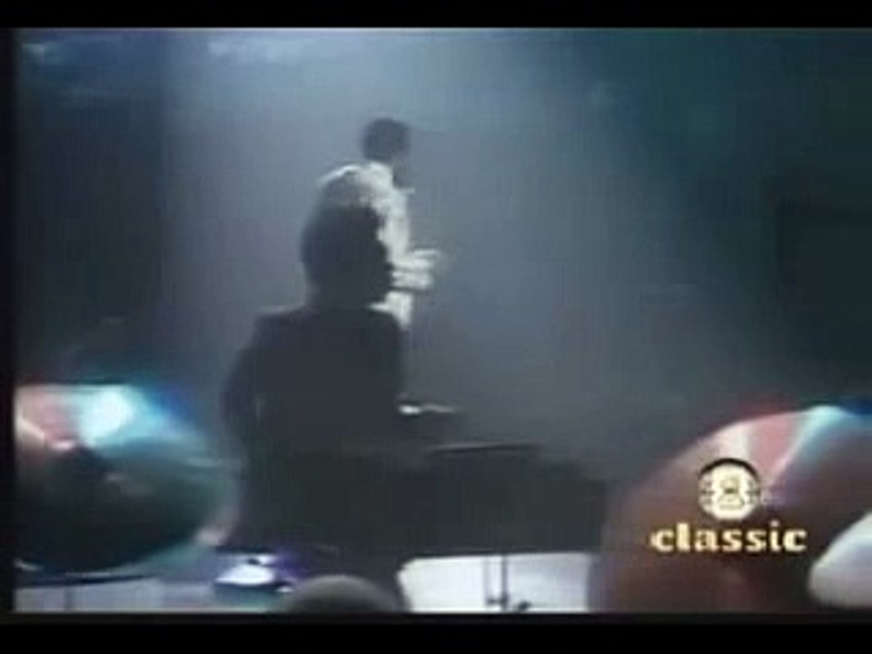 ▶ Marvin Gaye Lets Get It On (Live)