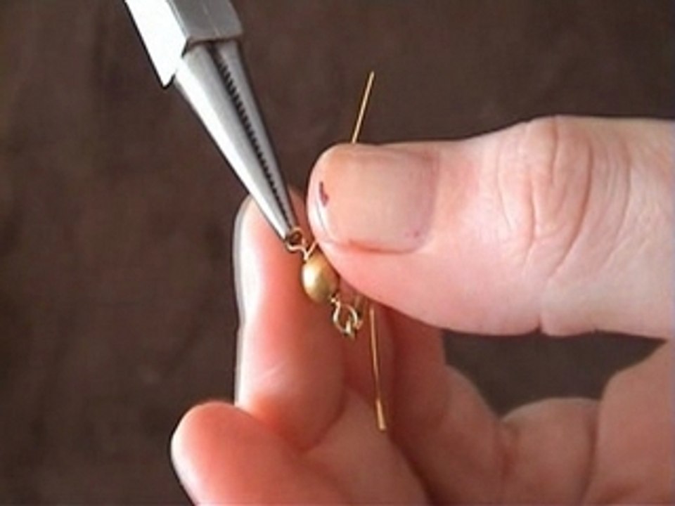 Fabriquer une paire de boucles d'oreille