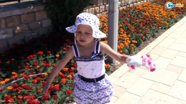 Ярослава и Хелло Китти. Видео для детей – Путешествие в Памуккале Турция. Часть 2