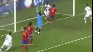 Stupid Nani Cancels Cristiano Ronaldo Amazing Goal against Spain [17/11/2010]