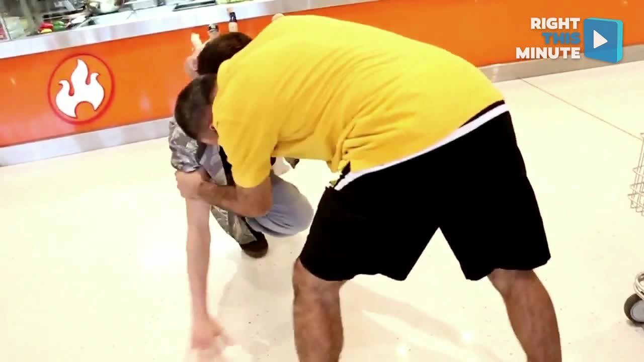 YouTuber Challenges Restaurant Owner to a Wrestling Match