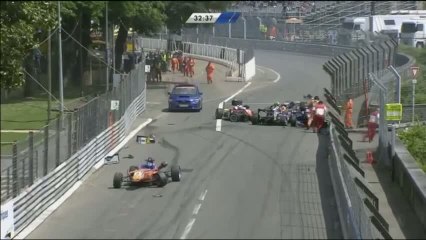 Big Start Crash 2016 Formula 3 Pau Race 3