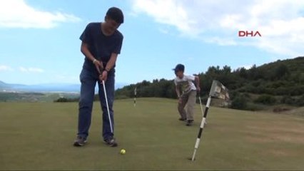 Kuşadası Kar Taneleri Yüzmeyi Öğrendi