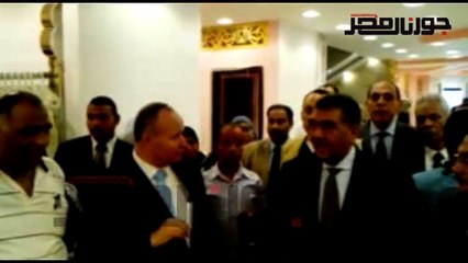 وزير قطاع الاعمال يمتنع عن افتتاح بيع المصنوعات ويطالب رئيس الشركة بالاستقالة