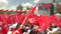 Vatandaşlar Cumhurbaşkanı Erdoğan'ı Bekliyor
