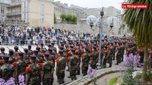 Dinan. L'artillerie de marine rayonne et donne un 