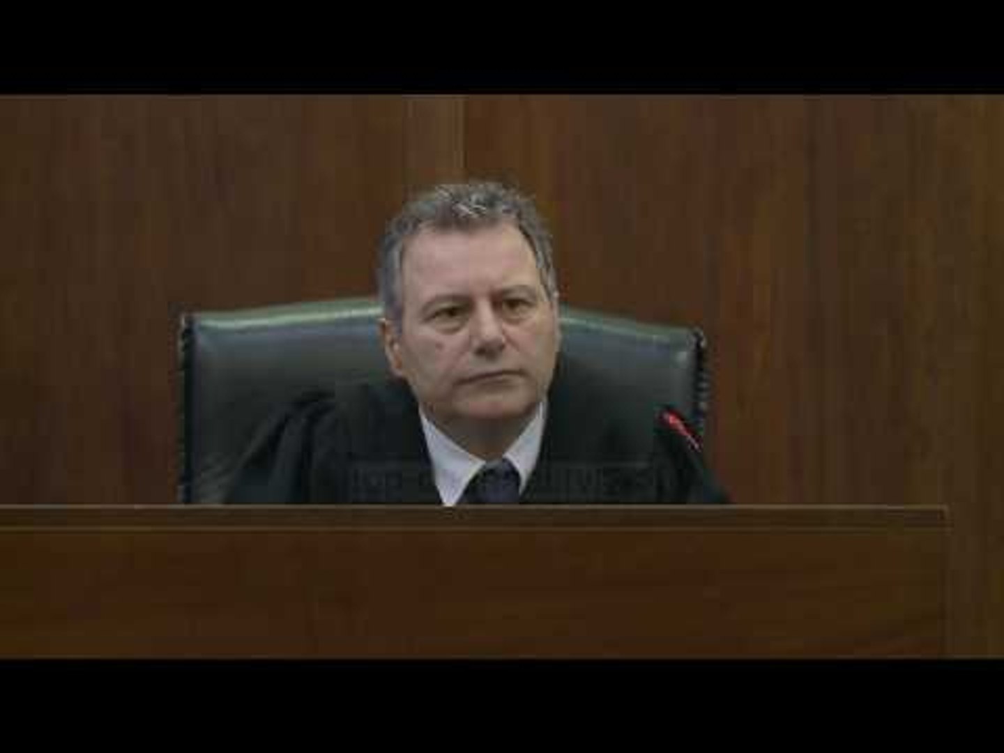 ⁣Vjedhje për t’u ushqyer - Top Channel Albania - News - Lajme