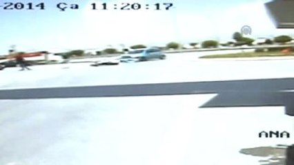 Trafik Kazaları Güvenlik Kameralarına Yansıdı