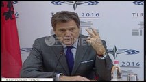 Ora News - NATO në Tiranë, liderë të sigurisë botërore flasin për konfliktet e anëtarësimit