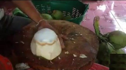 New Trick Innovation By One Coconut Seller - Funny Whatsapp Video | WhatsApp Video Funny | Funny Fails | Viral Video