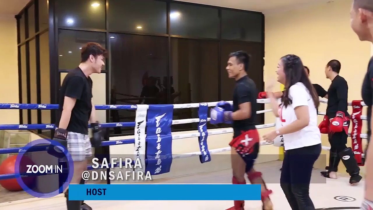 Rihanna dan Puma Hadirkan Koleksi Sandal Bulu-bulu