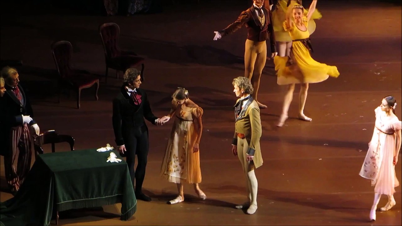 Un superbe ballet avec magnifiques danseurs