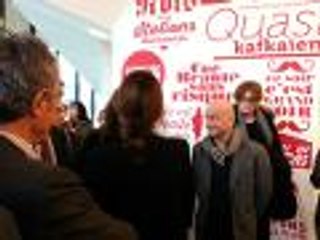 Anglet : Aurelie Filippetti visite la.nouvelle salle de spectacle Quintaou