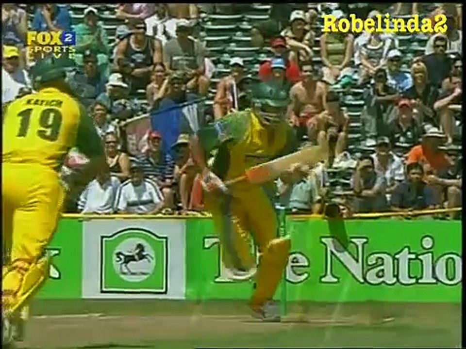 WORST OVER IN CRICKET HISTORY-- Bowler forgets how to bowl....