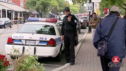 Cop Shoots Himself in the Foot !