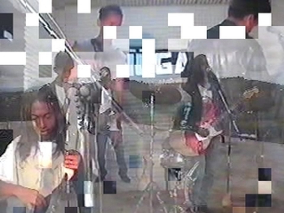 NUGAX - Ezaka foana