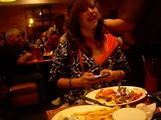 jessica and katie-jessica is in vegas