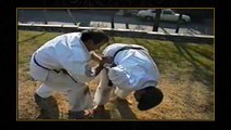 kikan-3 self defense techniques to disarm attackers with knife performed by master piroozi