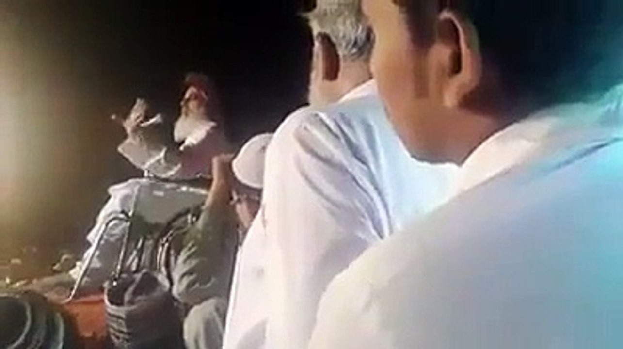 Watch How Molvi Khadim Hussain Speaking Blatant Lies About Mumtaz Qadri