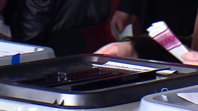 SERVER: ZGJEDHJET, ÇELËSI I ZGJIDHJES SË KRIZËS