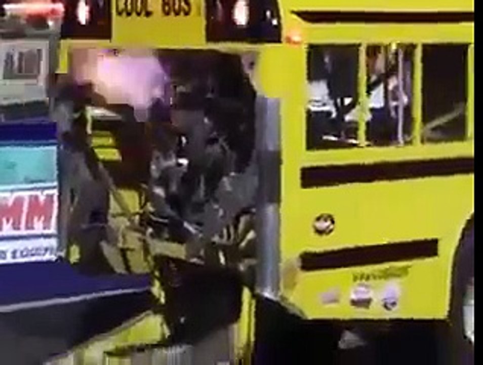 Amazing Bus , Who Know What is That?