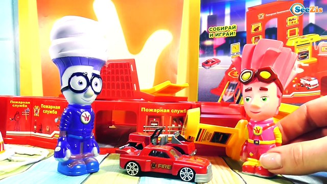 ФИКСИКИ - Игрек и Фаер собирают Пожарную Станцию. Мультик с игрушками. Развивающее видео. Серия 16