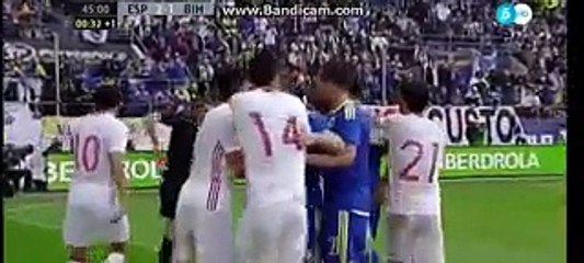 Fight David Silva VS Emir Spahic RED Card - Spain 2-1 Bosnia - 29.05.2016