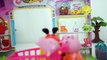 Pig George da Familia Peppa Pig vai No Mercadinho do Shopkins!!! Em Portugues Tototoykids