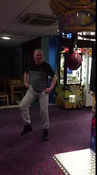 Quand ton père pense que c'est Jackie Chan...