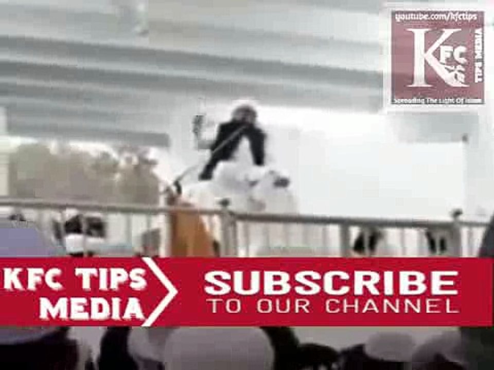 Maulana Tariq Jameel in Jamia Ashrafia,Lahore - New Clip 15 March 2016