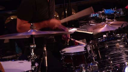 Maroon 5 - This Love (VEVO Summer Sets)