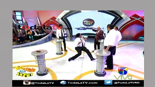 Los Profesionales ''El Baila Malo''- Divertido con Jochy-Vídeo