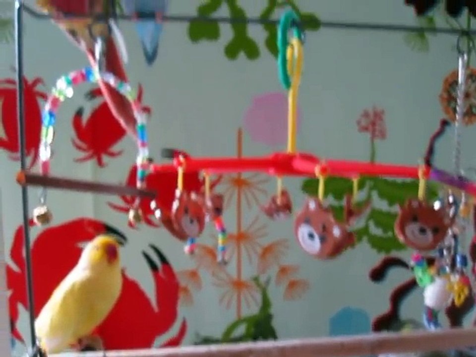 Bowie kisses Hazel -  Dailymotion Video