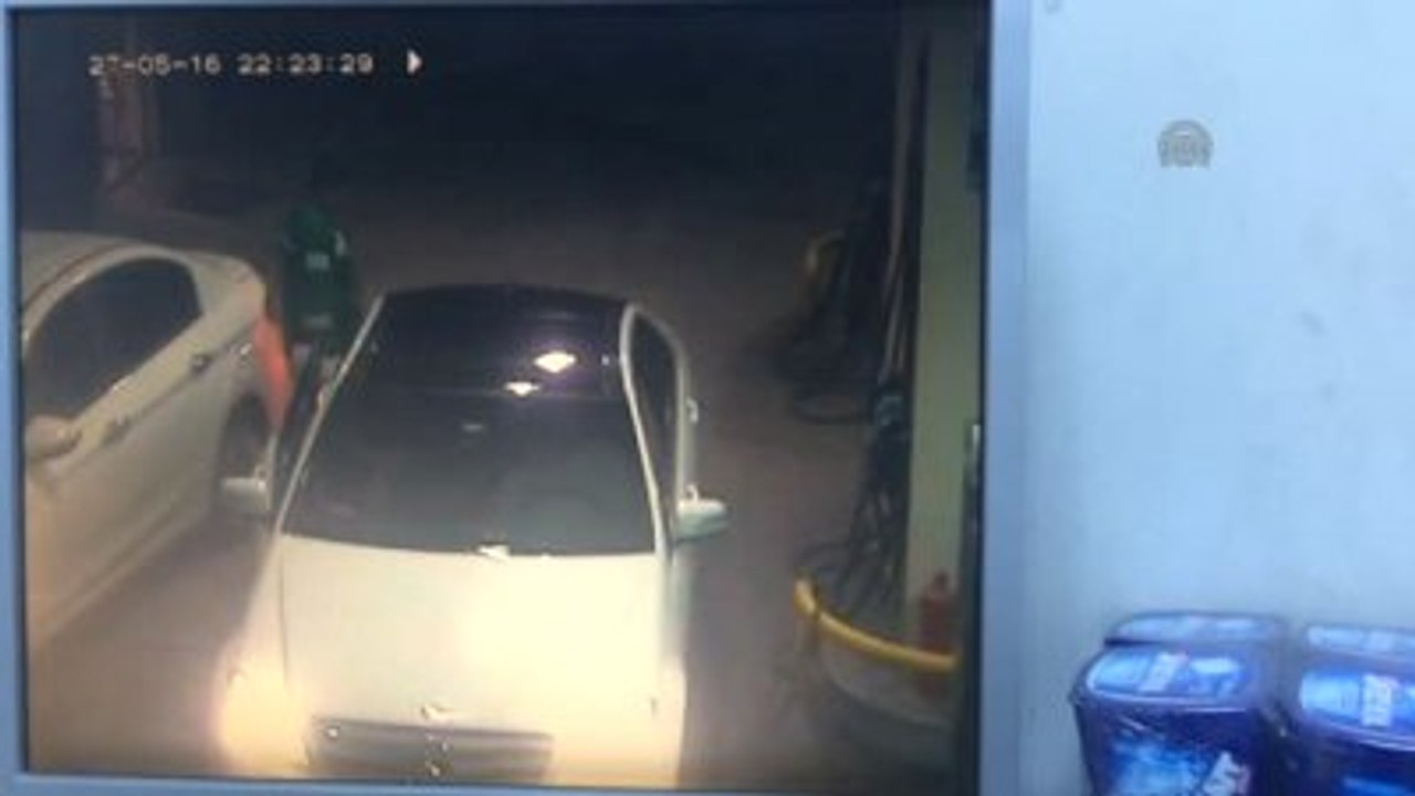 Başına Silah Dayayan Şüphelinin, İkna Edilerek Gözaltına Alınması