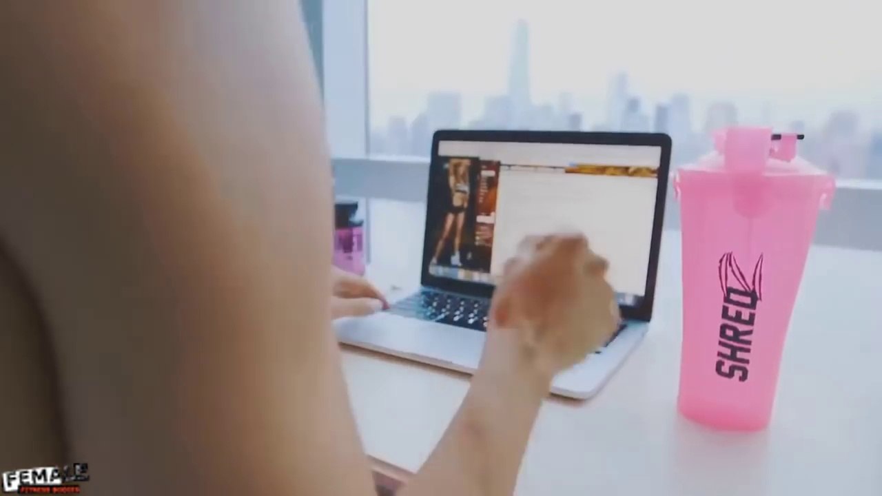 Female Fitness Motivation - Sexy Training