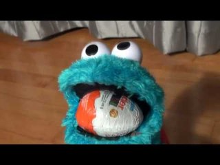 Cookie Monster Count and Crunch Opening More Kinder Egg Surprises