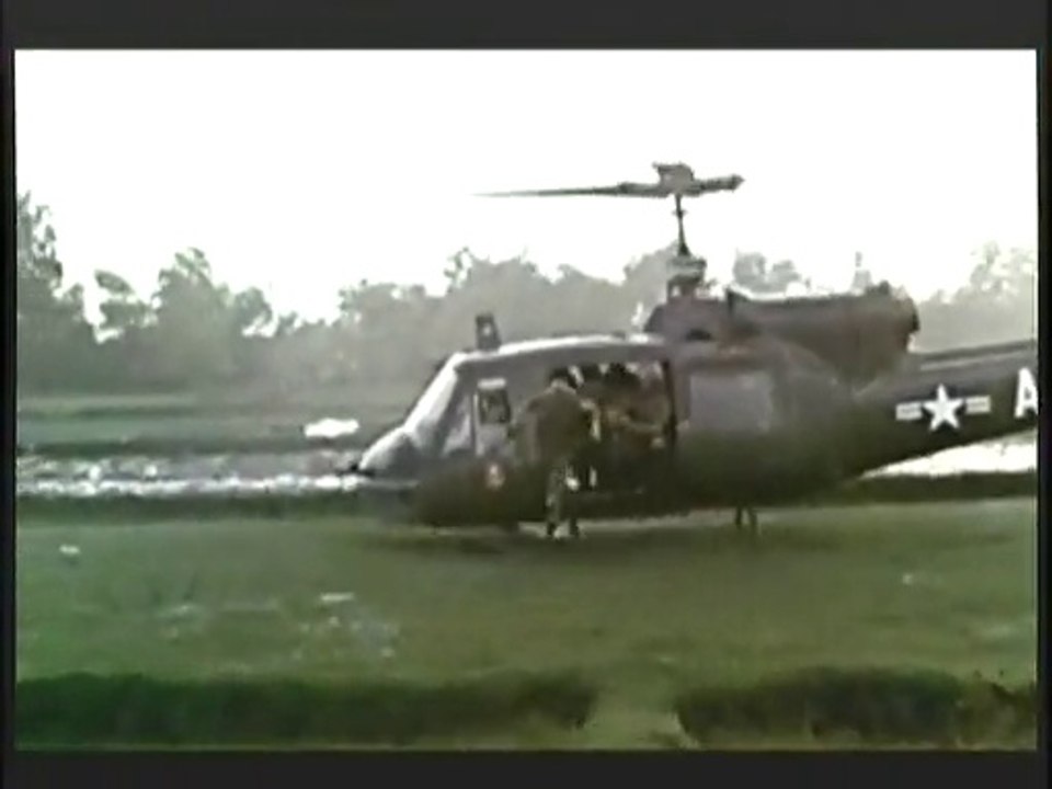 A música Moonlight Drive está no segundo disco do The Doors, intitulado Strange Days. Quando os já conhecidos Ray e Jim se reencontram na praia de Venice Beach, Los Angeles, a letra composta por Morrison serviu de inspiração para decisão de montar uma ban