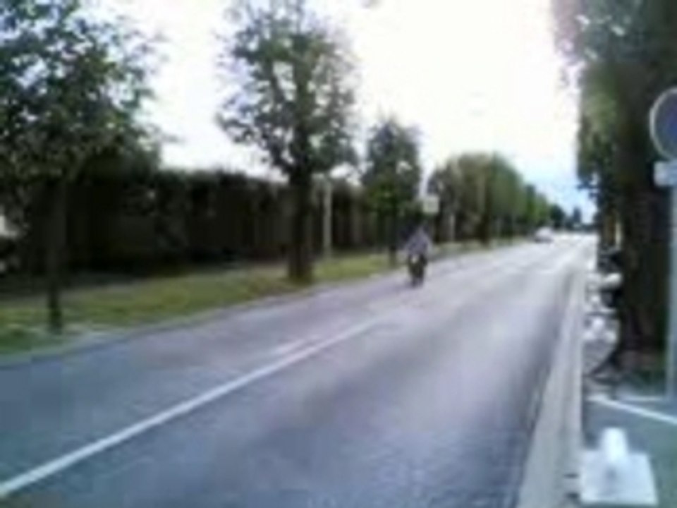 En mode 2 dirt bike 125cc et x8 125cc.