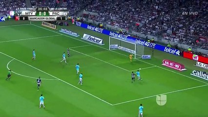 Football - Au Mexique, Oscar Perez réussit un énorme triple arrêt face à Monterrey