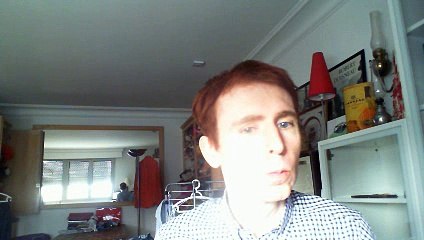 Wiwi égratigne "avancer" de Garou