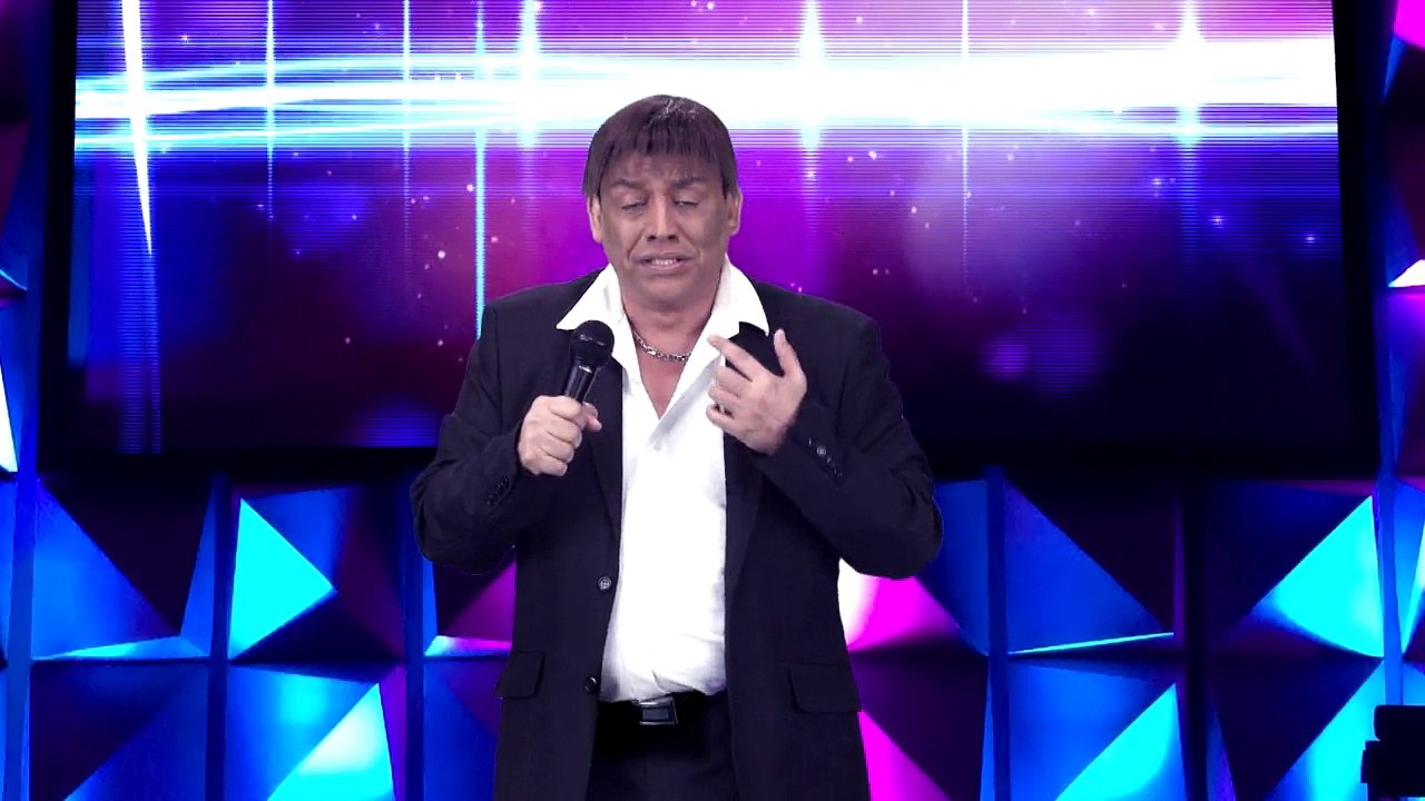 اسعد الزهراني يقلد عبدالباسط حمودة واي فاي