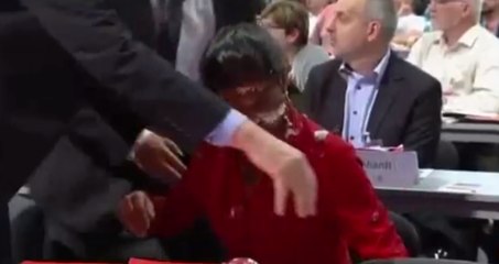 Une députée allemande entartée au congrès du parti Die Linke