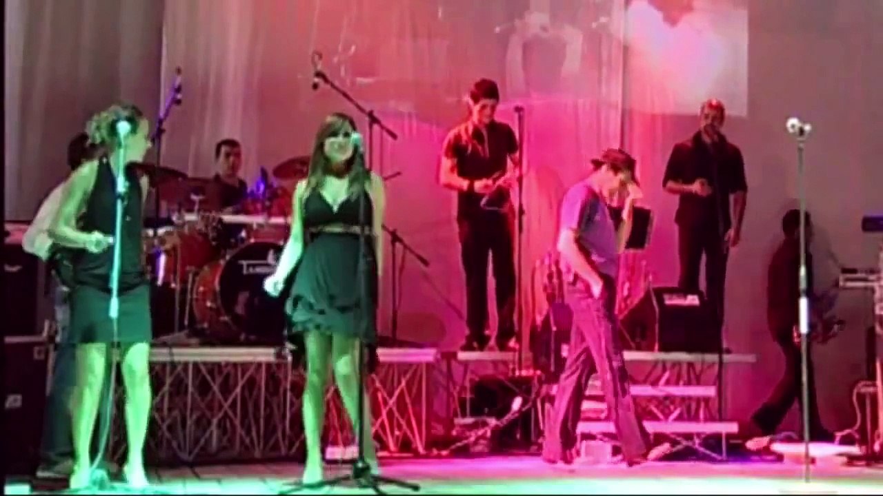 Adriano Celentano - Don't play that song   (Concert Live)