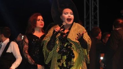 Aşiret Sünnetinde Bülent Ersoy İçin Deve Kestiler