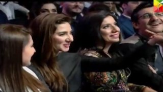 Reaction of Mahira Khan when Ahmed Ali Butt Took the Name of Shahrukh Khan