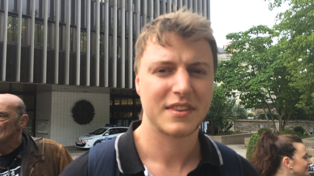 Nuit Debout et des apiculteurs