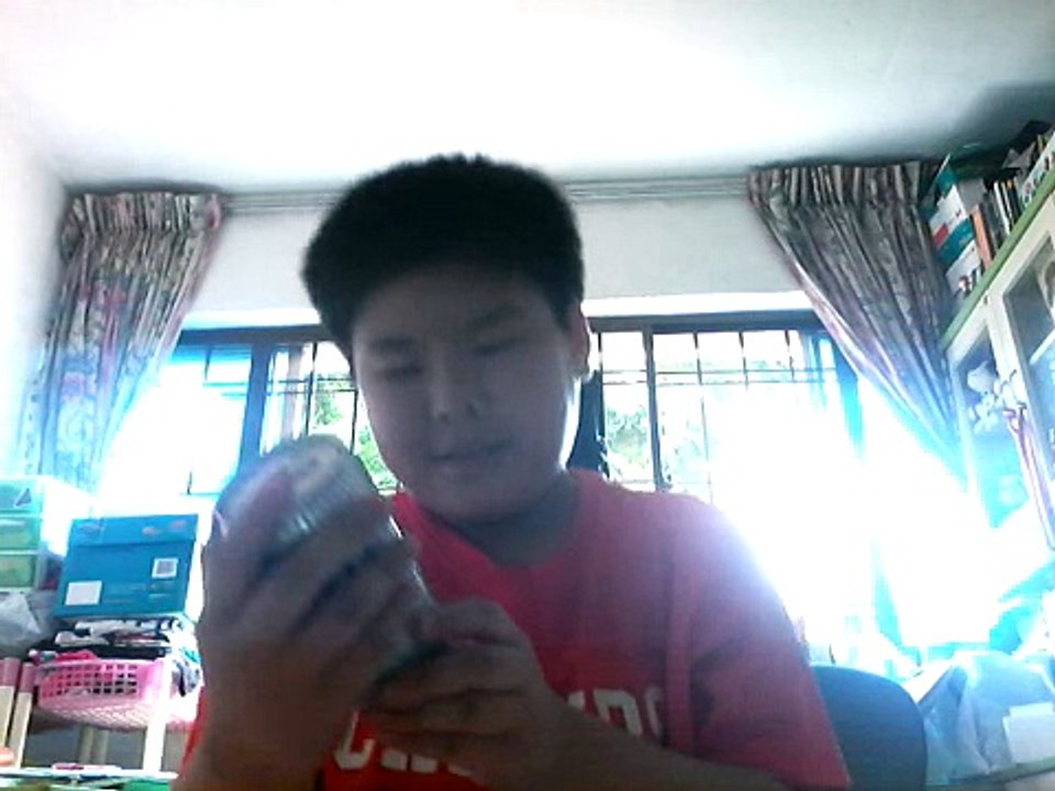 Sparkling oldenlandia water