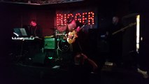 Legendary Lonnie performing Wine Glass Rock - Newcastle-under-lyme, 29/05/2016